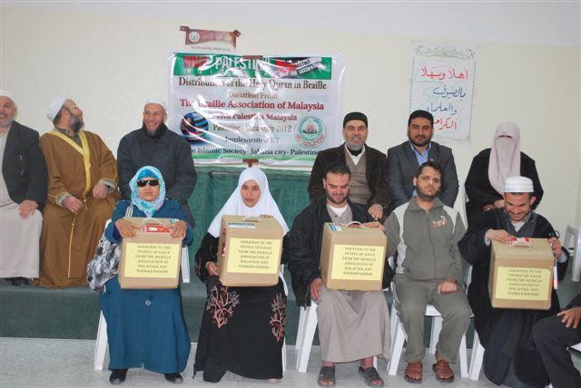 432233_279790625426588_1276092768_n